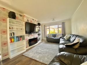 Lounge- click for photo gallery
